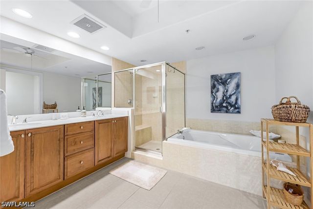 2728 Tiburon BLVD E A204, Naples, FL 34109