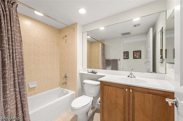 2728 Tiburon BLVD E A204, Naples, FL 34109