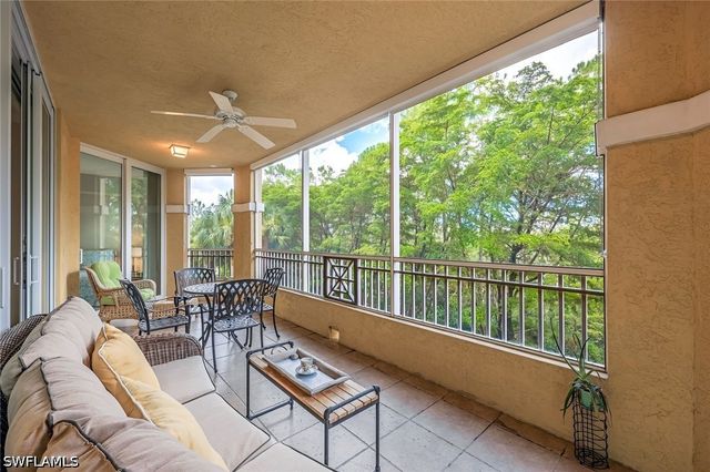 2728 Tiburon BLVD E A204, Naples, FL 34109