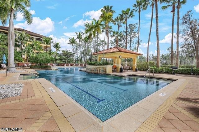 2728 Tiburon BLVD E A204, Naples, FL 34109