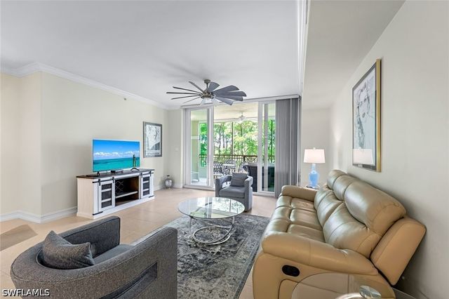 2728 Tiburon BLVD E A204, Naples, FL 34109