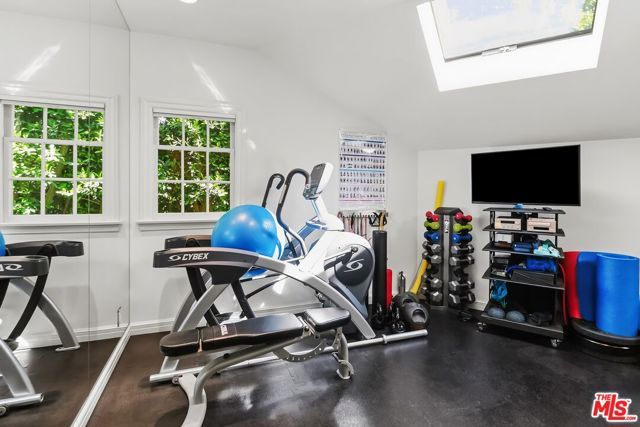 9300 Hazen Drive, Beverly Hills, CA 90210