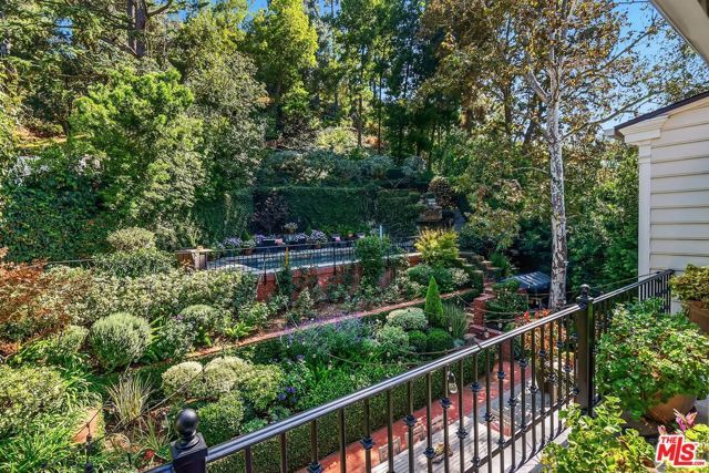 9300 Hazen Drive, Beverly Hills, CA 90210