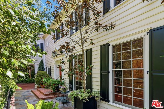 9300 Hazen Drive, Beverly Hills, CA 90210