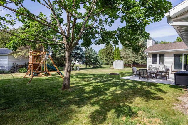 335 Belle Avenue, Belleville, WI 53508