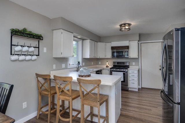 335 Belle Avenue, Belleville, WI 53508