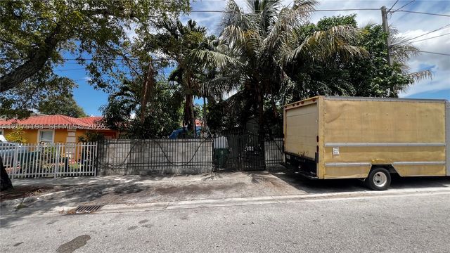1531 NW 59th St, Miami, FL 33142