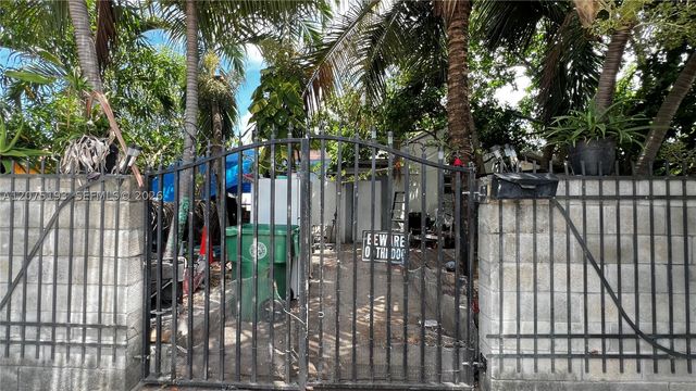 1531 NW 59th St, Miami, FL 33142