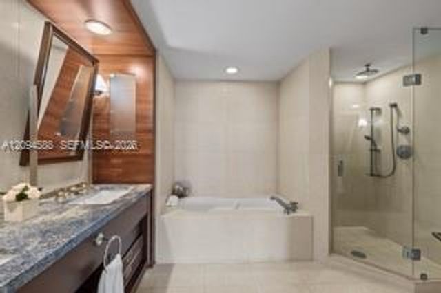 6799 Collins Avenue 606, Miami Beach, FL 33141
