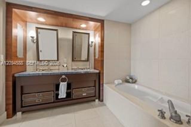 6799 Collins Avenue 606, Miami Beach, FL 33141