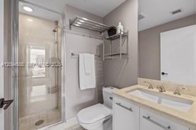 6799 Collins Avenue 606, Miami Beach, FL 33141