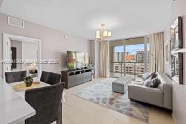 6799 Collins Avenue 606, Miami Beach, FL 33141