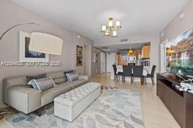 6799 Collins Avenue 606, Miami Beach, FL 33141