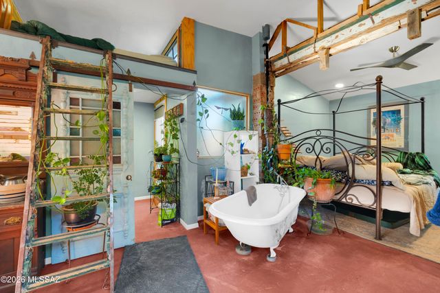 623 S Highland Avenue, Tucson, AZ 85719