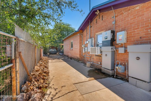 623 S Highland Avenue, Tucson, AZ 85719