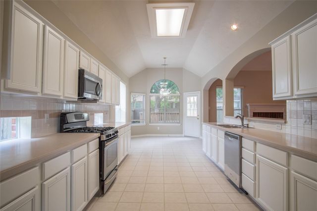 3710 Heritage Colony Drive, Missouri City, TX 77459