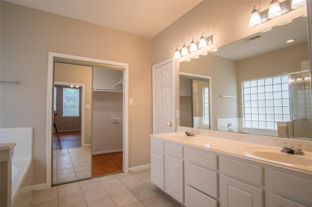 3710 Heritage Colony Drive, Missouri City, TX 77459