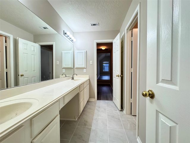 3710 Heritage Colony Drive, Missouri City, TX 77459