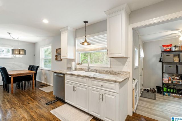 1322 CRESTHILL ROAD, Birmingham, AL 35213