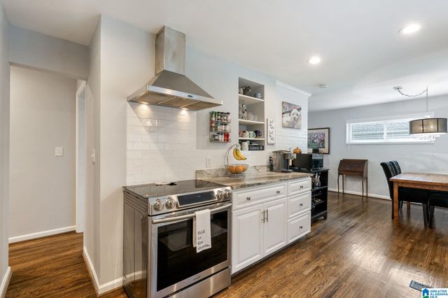 1322 CRESTHILL ROAD, Birmingham, AL 35213