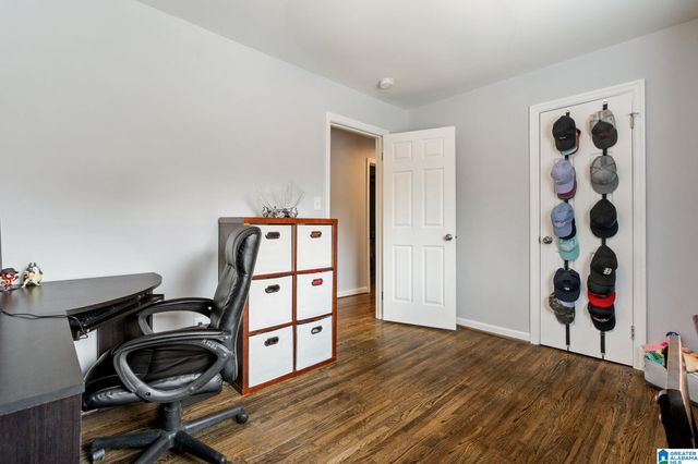 1322 CRESTHILL ROAD, Birmingham, AL 35213