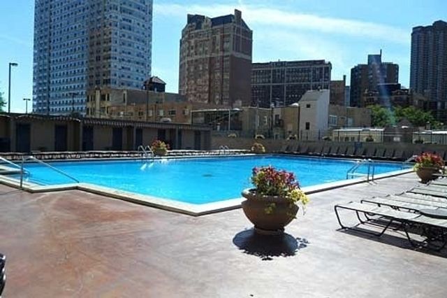 655 W Irving Park Road 1609, Chicago, IL 60613