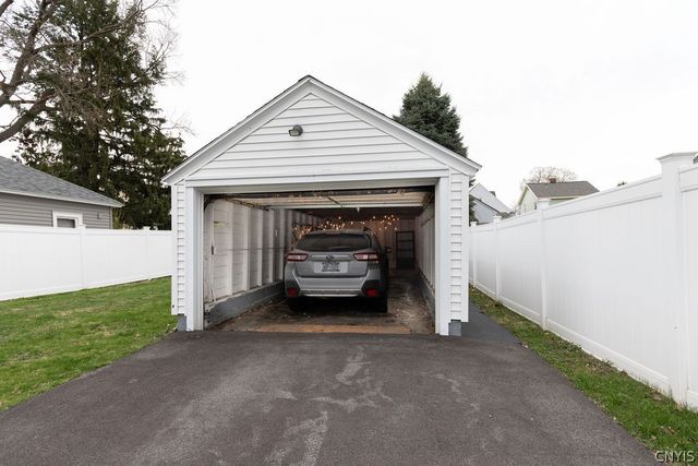 165 Kenwood Avenue, Syracuse, NY 13208