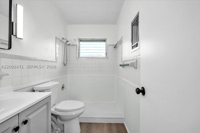 2423 Jeffcott Street 2423, Fort Myers, FL 33901