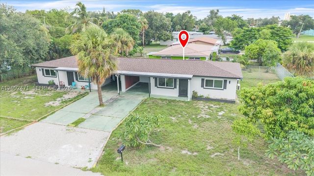 2423 Jeffcott Street 2423, Fort Myers, FL 33901