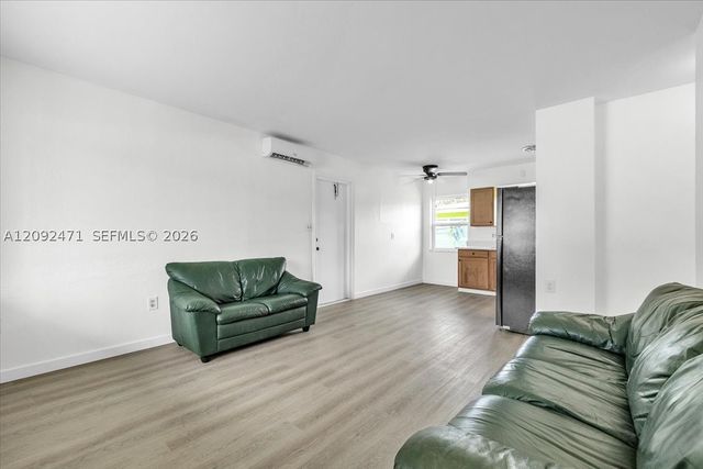 2423 Jeffcott Street 2423, Fort Myers, FL 33901
