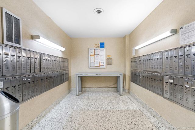 42-65 Kissena Boulevard 511, Flushing, NY 11355
