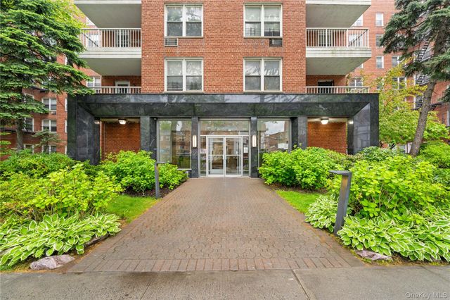 42-65 Kissena Boulevard 511, Flushing, NY 11355