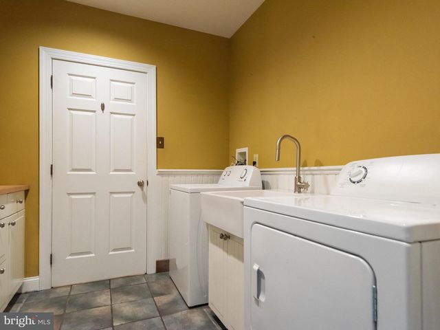 178 WINDGATE DR, Chester Springs, PA 19425