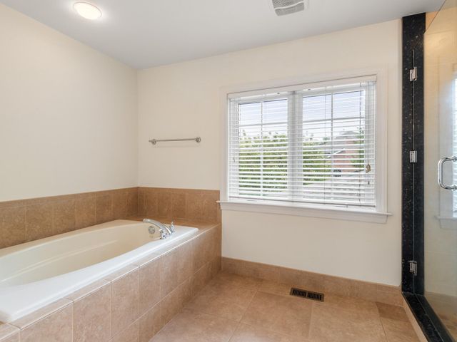 178 WINDGATE DR, Chester Springs, PA 19425