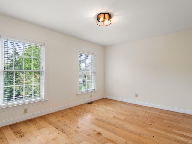 178 WINDGATE DR, Chester Springs, PA 19425