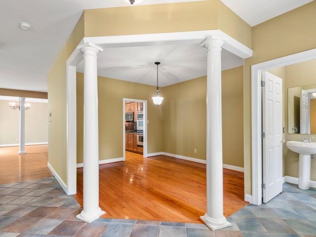 178 WINDGATE DR, Chester Springs, PA 19425