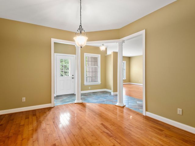 178 WINDGATE DR, Chester Springs, PA 19425