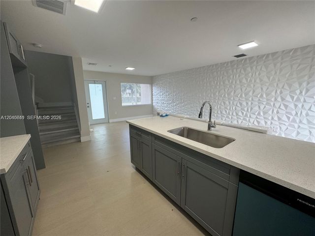205 NW 159th Street, Miami, FL 33169