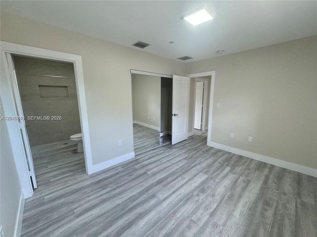 205 NW 159th Street, Miami, FL 33169