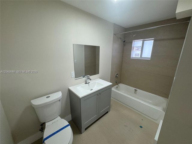205 NW 159th Street, Miami, FL 33169