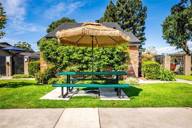 7837 Arbor Circle 96D, Huntington Beach, CA 92647