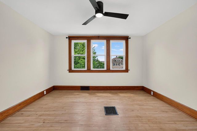 3316 Wright AVENUE, Racine, WI 53405