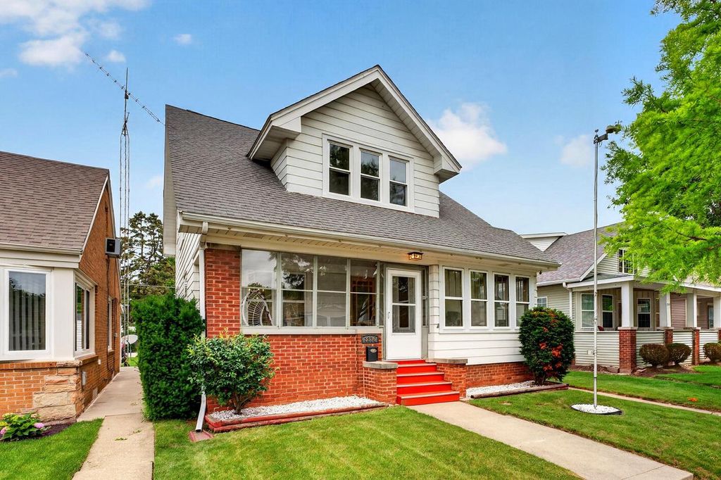 3316 Wright AVENUE, Racine, WI 53405