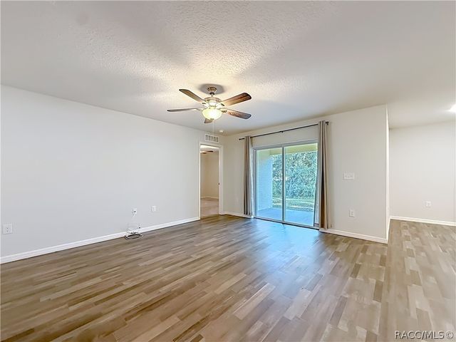 1399 W Cary Drive, Citrus Springs, FL 34434