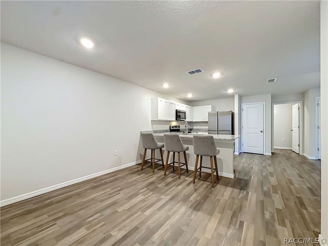 1399 W Cary Drive, Citrus Springs, FL 34434