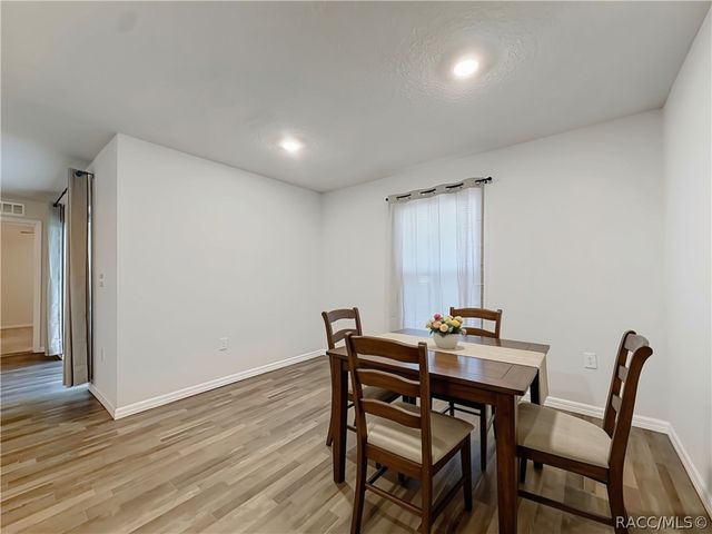 1399 W Cary Drive, Citrus Springs, FL 34434