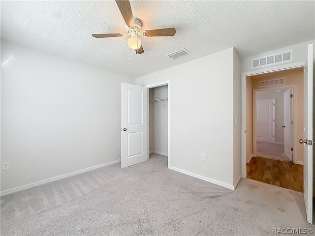 1399 W Cary Drive, Citrus Springs, FL 34434