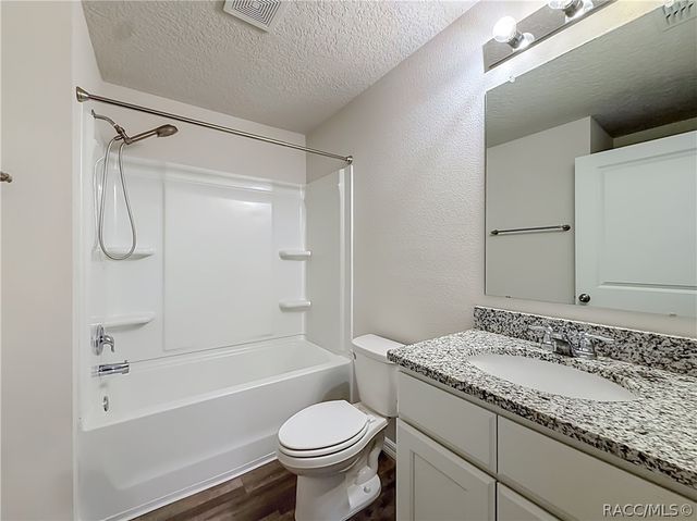 1399 W Cary Drive, Citrus Springs, FL 34434