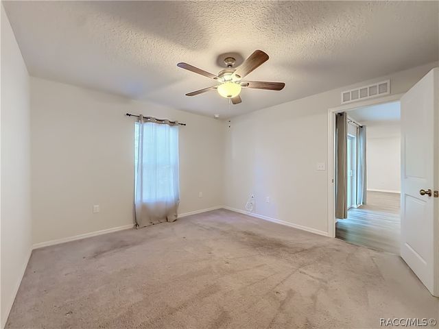 1399 W Cary Drive, Citrus Springs, FL 34434
