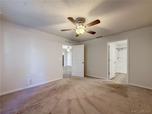 1399 W Cary Drive, Citrus Springs, FL 34434